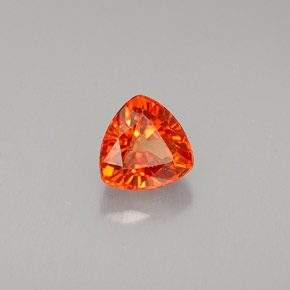Saphir orange naturelle trillion, 0,97 ct, VS