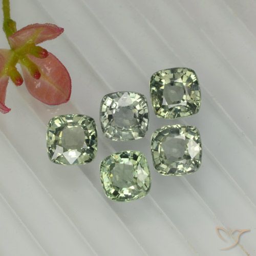 Achetez naturel 2,66ct vert saphir gems, coupe coussin, en provenance tanzanie chez gemselect. en stock, livraison internationale!