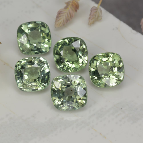 Achetez naturel 2,51ct vert saphir gems, coupe coussin, en provenance tanzanie chez gemselect. en stock, livraison internationale!