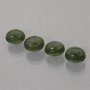 Achetez naturel ct vert saphir gems, transparent, en provenance thaïlande chez gemselect. en stock, livraison internationale!