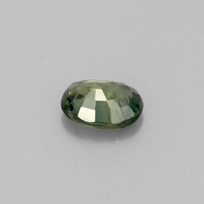 Saphir vert naturelle coupe ovale, 0,69 ct, VS