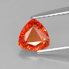 Saphir orange naturelle trillion, 0,90 ct, VVS-VS