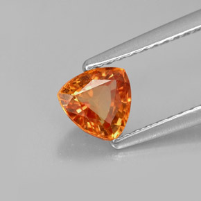 Saphir orange naturelle trillion, 0,77 ct, VVS-VS