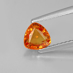 Saphir orange naturelle trillion, 0,84 ct, VVS-VS
