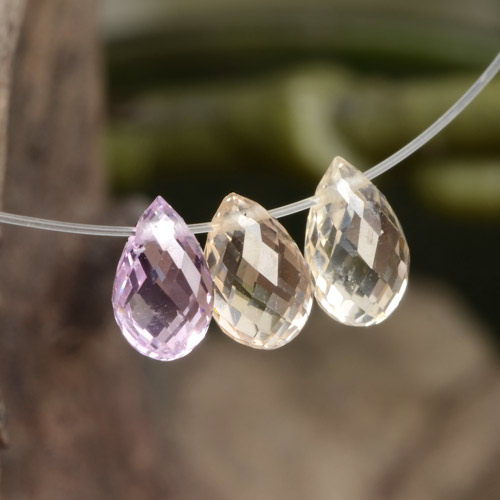 Achetez naturel 1,67ct multicolore saphir gems, briolette, en provenance tanzanie chez gemselect. en stock, livraison internationale!