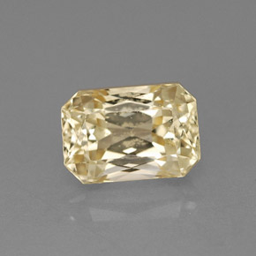 Saphir jaune naturelle taille émeraude, 1,81 ct, VVS