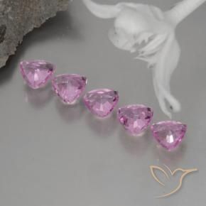 Shop natural 1.38ct Rose clair Saphir gems, Trillion, from Tanzanie at GemSelect. In stock, global shipping!