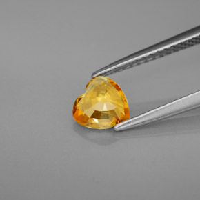 Saphir jaune naturelle forme de coeur, 0,88 ct, VVS-VS
