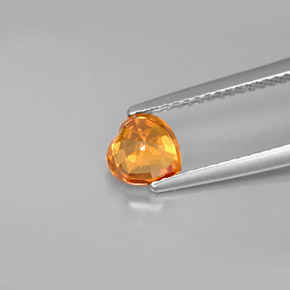Saphir orange naturelle forme de coeur, 1,07 ct, VS