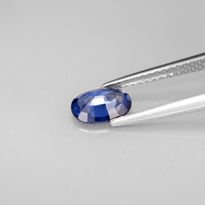 Saphir bleue naturelle coupe ovale, 0,76 ct, VS