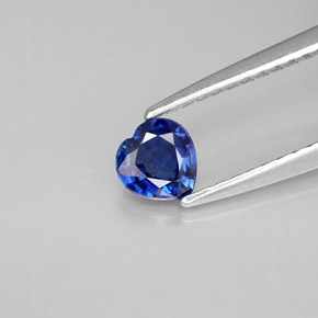 Saphir bleue naturelle forme de coeur, 0,38 ct, VS