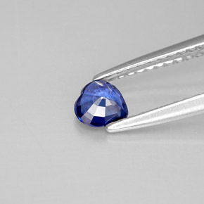 Saphir bleue naturelle forme de coeur, 0,38 ct, VS