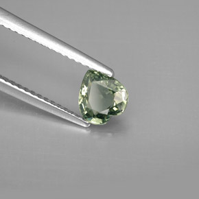 Saphir vert naturelle forme de coeur, 0,82 ct, VVS-VS