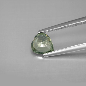Saphir vert naturelle forme de coeur, 0,82 ct, VVS-VS