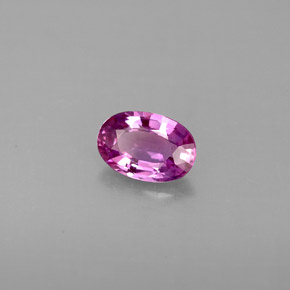 Saphir pourpre naturelle coupe ovale, 0,60 ct, VVS-VS