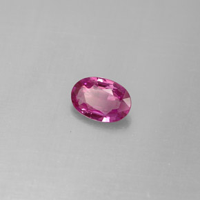 Saphir pourpre naturelle coupe ovale, 0,53 ct, VVS-VS