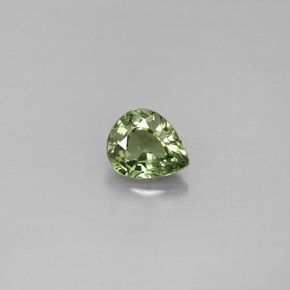Saphir Vert naturelle En forme de poire, 0.77 ct, VS
