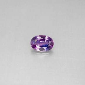 Saphir violet naturelle coupe ovale, 0,52 ct, VVS