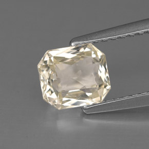 Saphir jaune naturelle taille émeraude, 1,40 ct, VVS