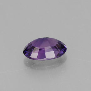 Saphir violet naturelle coupe ovale, 0,55 ct, VS