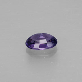 Saphir violet naturelle coupe ovale, 0,55 ct, VS
