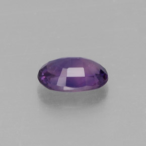 Saphir violet naturelle coupe ovale, 0,60 ct, VS