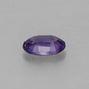 Saphir violet naturelle coupe ovale, 0,56 ct, VS