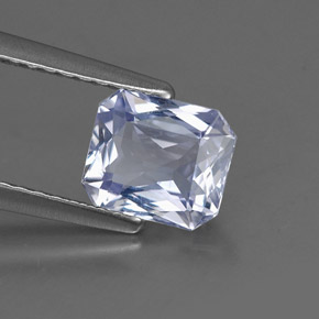 Saphir violet naturelle taille émeraude, 1,37 ct, VS-SI