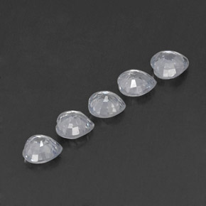 Achetez naturel ct blanc saphir gems, forme de coeur, en provenance sri lanka (ceylan) chez gemselect. en stock, livraison internationale!