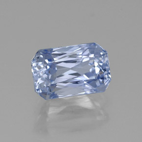 Saphir bleue naturelle taille émeraude, 1,27 ct, VVS