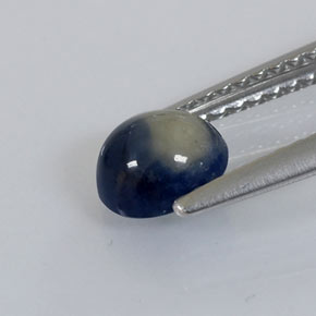 Saphir bicolore naturelle coupe ovale, 1,05 ct, opaque
