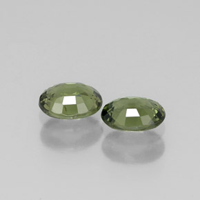 Achetez naturel ct vert saphir gems, coupe ovale, en provenance australie chez gemselect. en stock, livraison internationale!