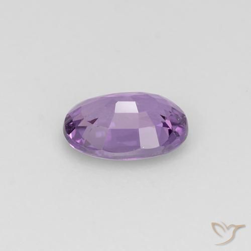 Saphir Light-Medium Violet naturelle ovale, 0.58 ct, VS