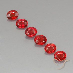 Achetez naturel 2,10ct orange saphir gems, coupe ovale, en provenance tanzanie chez gemselect. en stock, livraison internationale!
