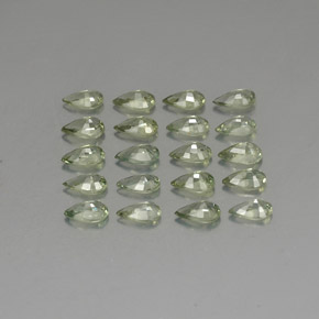 Achetez naturel ct vert saphir gems, en forme de poire, en provenance tanzanie (songea) chez gemselect. en stock, livraison internationale!