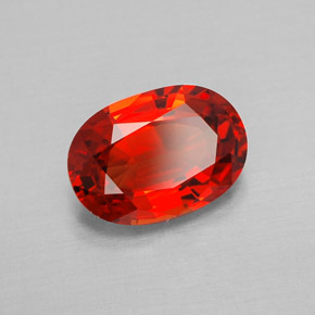 Saphir orange naturelle coupe ovale, 1,90 ct, VVS