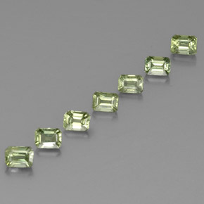 Achetez naturel 2,07ct vert saphir gems, taille émeraude, en provenance tanzanie chez gemselect. en stock, livraison internationale!