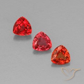 1.03ctw Naturel Rouge vif Saphir, Trillion, VS