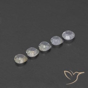Shop natural 1.67ct Blanc chaud Saphir gems, Cœur, from Sri Lanka at GemSelect. In stock, global shipping!