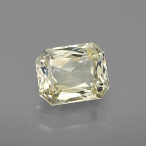 Saphir jaune naturelle taille émeraude, 1,57 ct, VVS