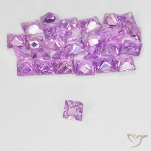 Shop natural 2.57ct Violet clair Saphir gems, Carré, from Madagascar at GemSelect. In stock, global shipping!