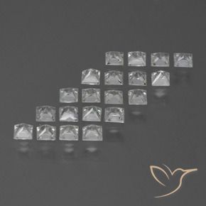 Shop natural 1.70ct Blanc chaud Saphir gems, Carré, from Madagascar at GemSelect. In stock, global shipping!