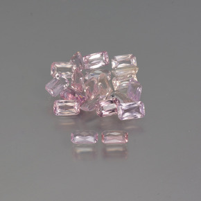 Achetez naturel ct multicolore saphir gems, taille émeraude, en provenance tanzanie chez gemselect. en stock, livraison internationale!