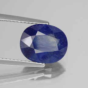 Saphir bleue naturelle coupe ovale, 4,40 ct, SI