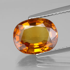 Saphir orange foncé naturelle coupe ovale, 3,29 ct, VS
