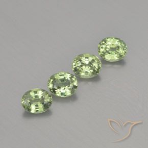 Shop natural 1.94ct Vert très clair Saphir gems, ovale, from Madagascar at GemSelect. In stock, global shipping!
