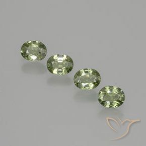 Shop natural 1.53ct Vert forêt léger Saphir gems, ovale, from Madagascar at GemSelect. In stock, global shipping!