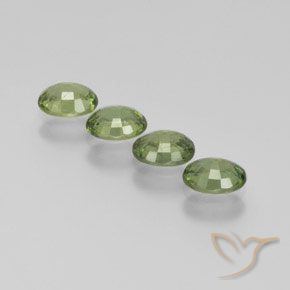 Shop natural 1.69ct Forêt verte Saphir gems, ovale, from Thaïlande at GemSelect. In stock, global shipping!