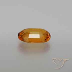 Saphir Orange terre naturelle Coupe ovale, 2.91 ct, VS