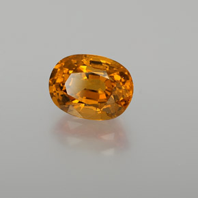 Saphir Orange moyen naturelle Coupe ovale, 2.68 ct, VS